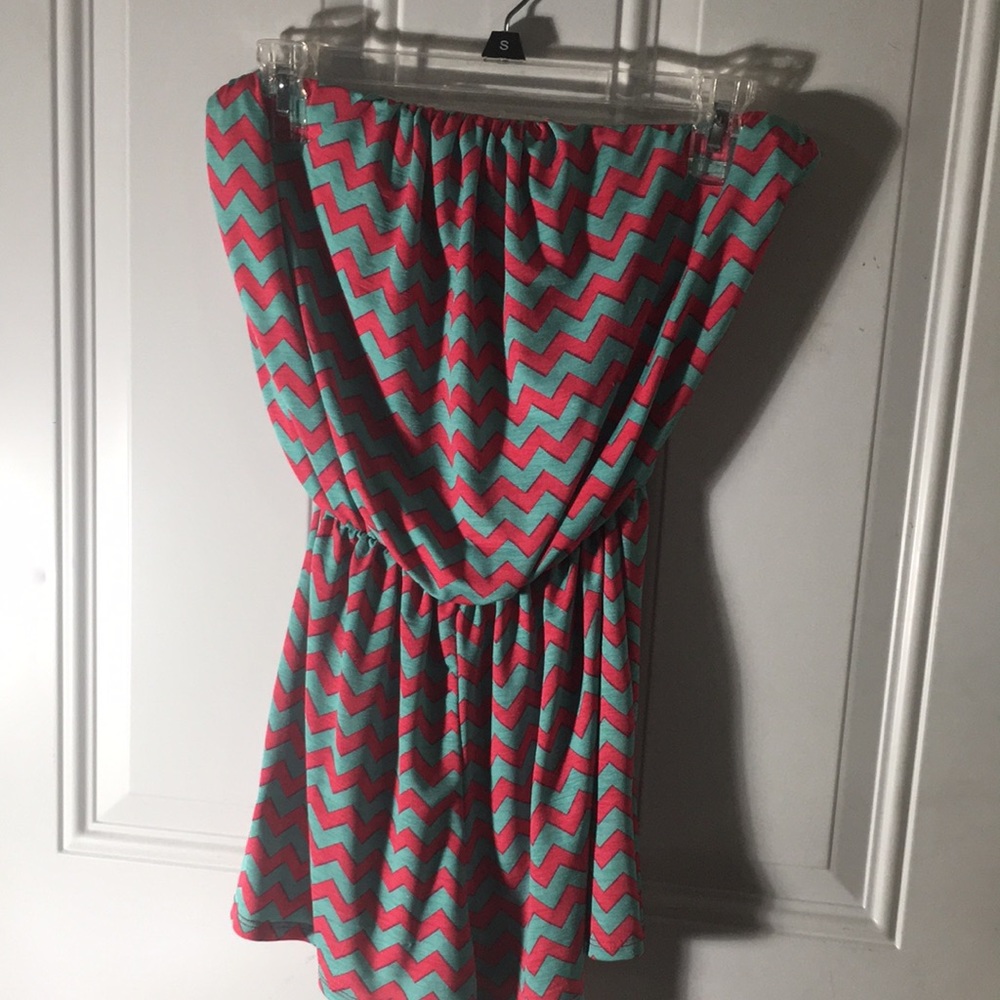 Voll woman’s blue and pink chevron design strapless ballon top shorts romper